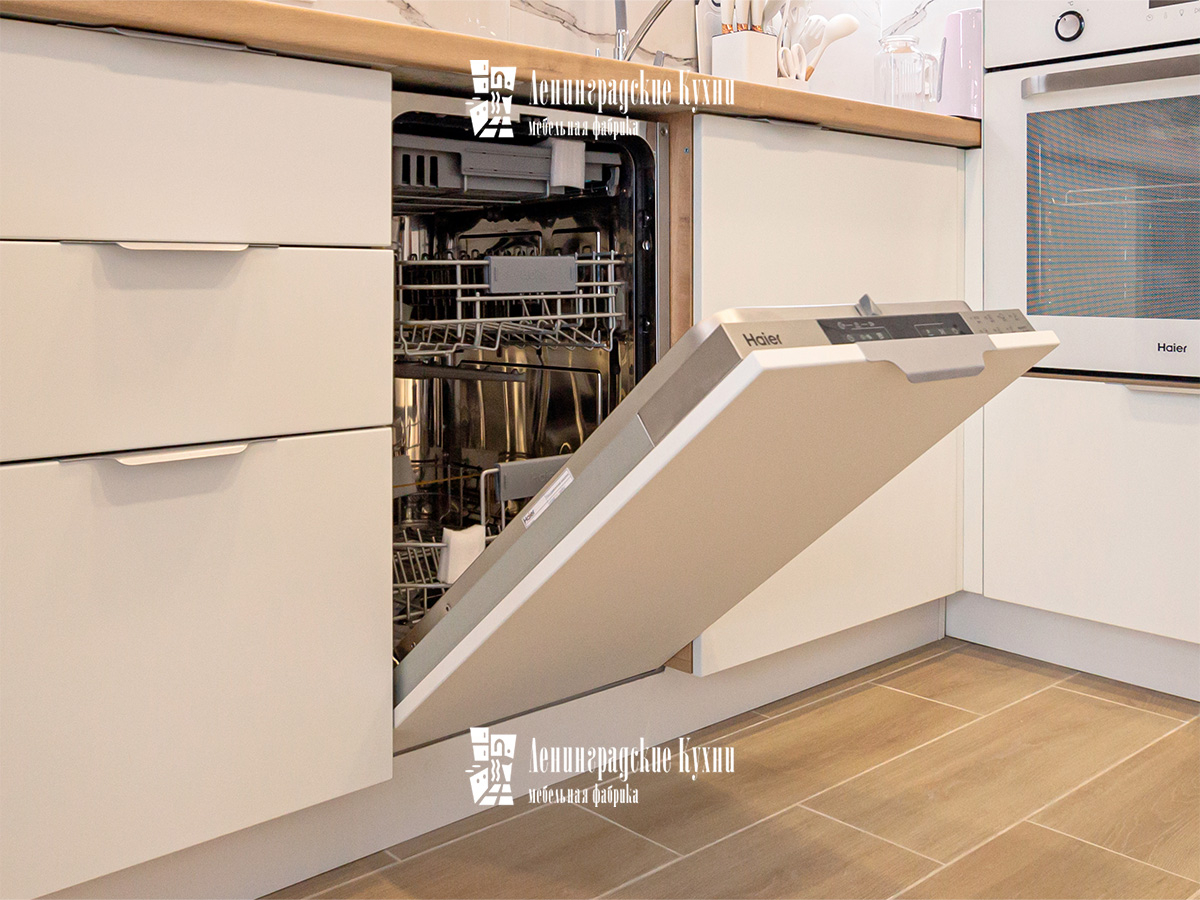 Кухня Майя белая и серая из МДФ, фото