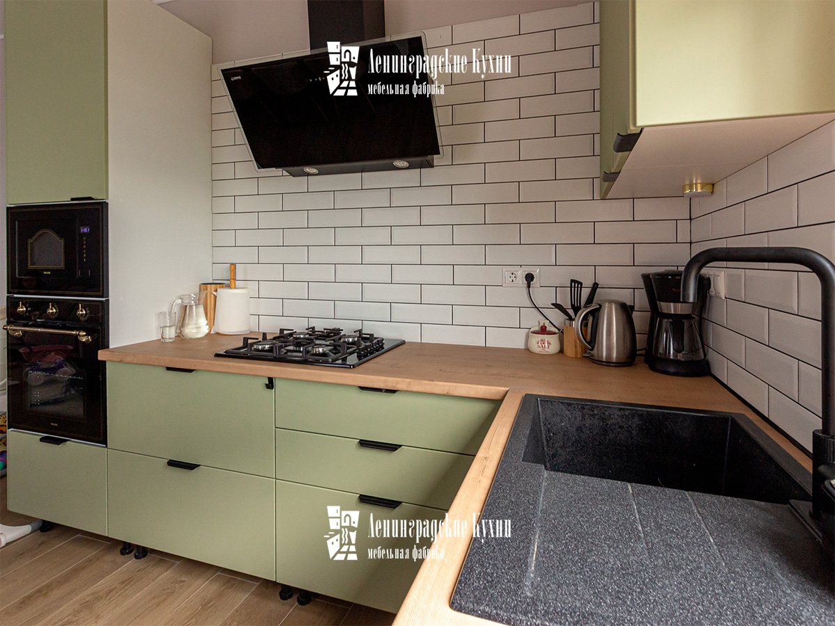 Кухня Токсово зеленая из МДФ, фото